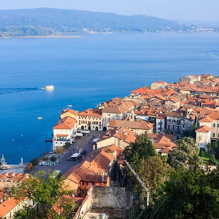 Alelu Classy And Chic * Stresa